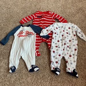 Carter’s Pajamas NB in baseball, sports, Christmas